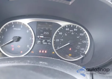 2024 Nissan Versa 1.6 S z USA, uszkodzony, nr VIN 3N1CN8DV7RL847359